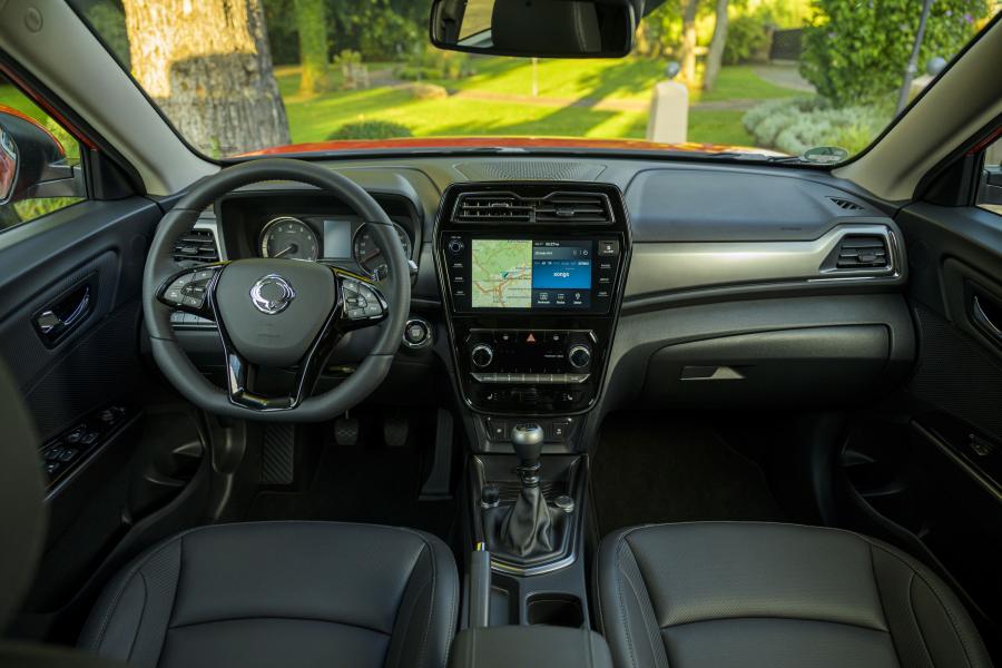 Торпедо SsangYong Tivoli 2019 года  (WW) (фото 2 из 40)